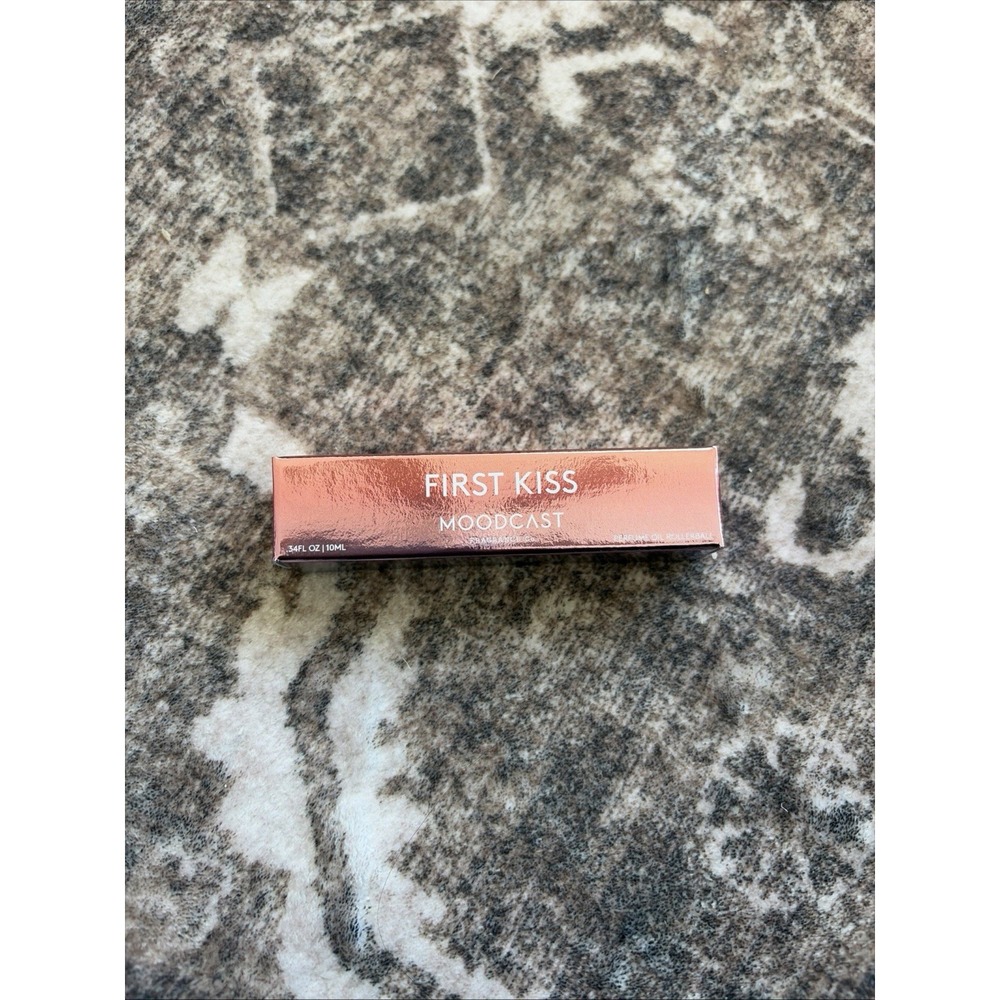 Moodcast First Kiss Perfume Roller